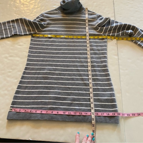French Connection Sweater Tunic Womens Size Large Gray Striped Turtleneck Grey - Picture 4 of 7